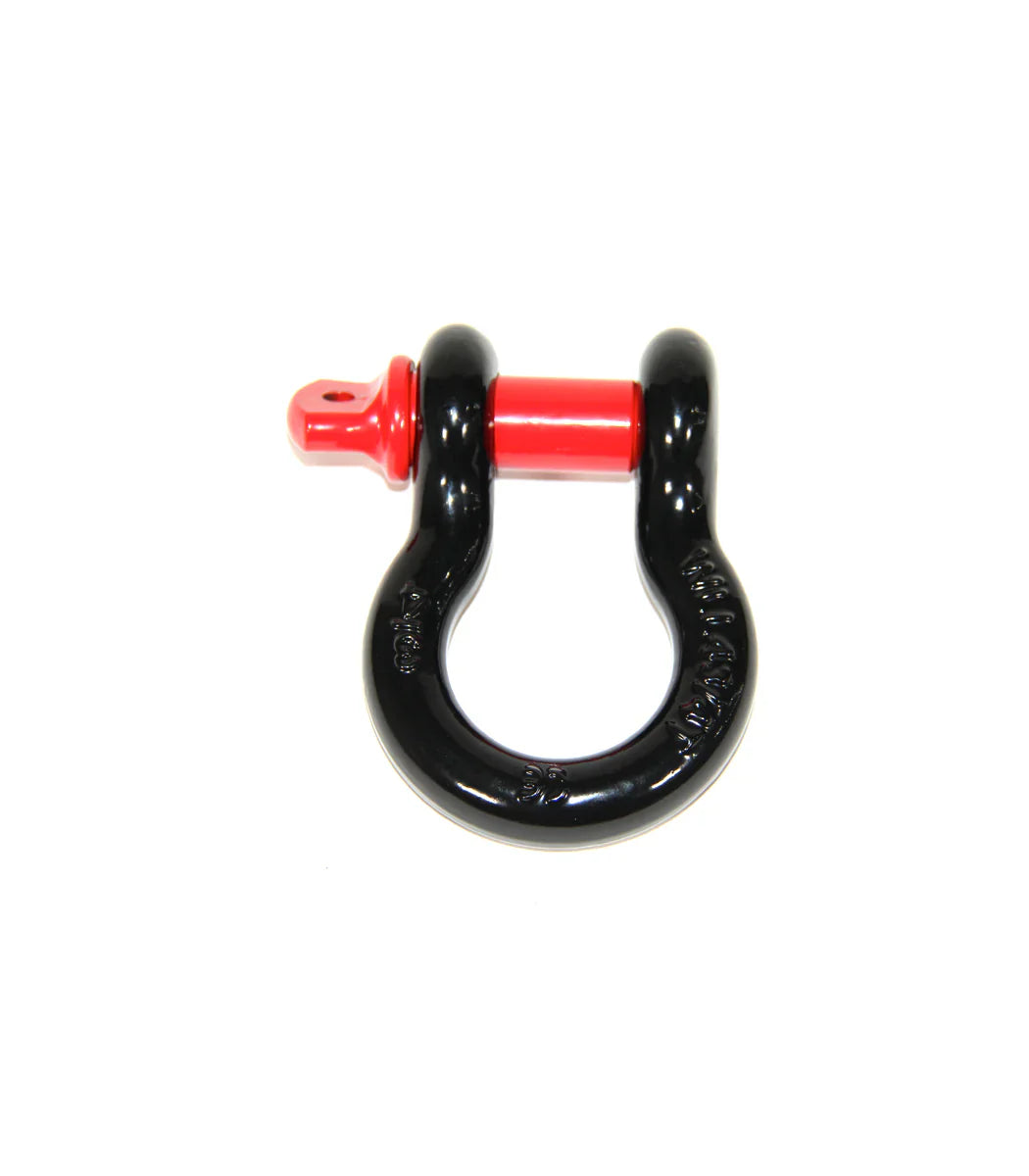 D-Ring vs Soft Shackles : Choosing the Right Recovery Hardware for Your Vehicle