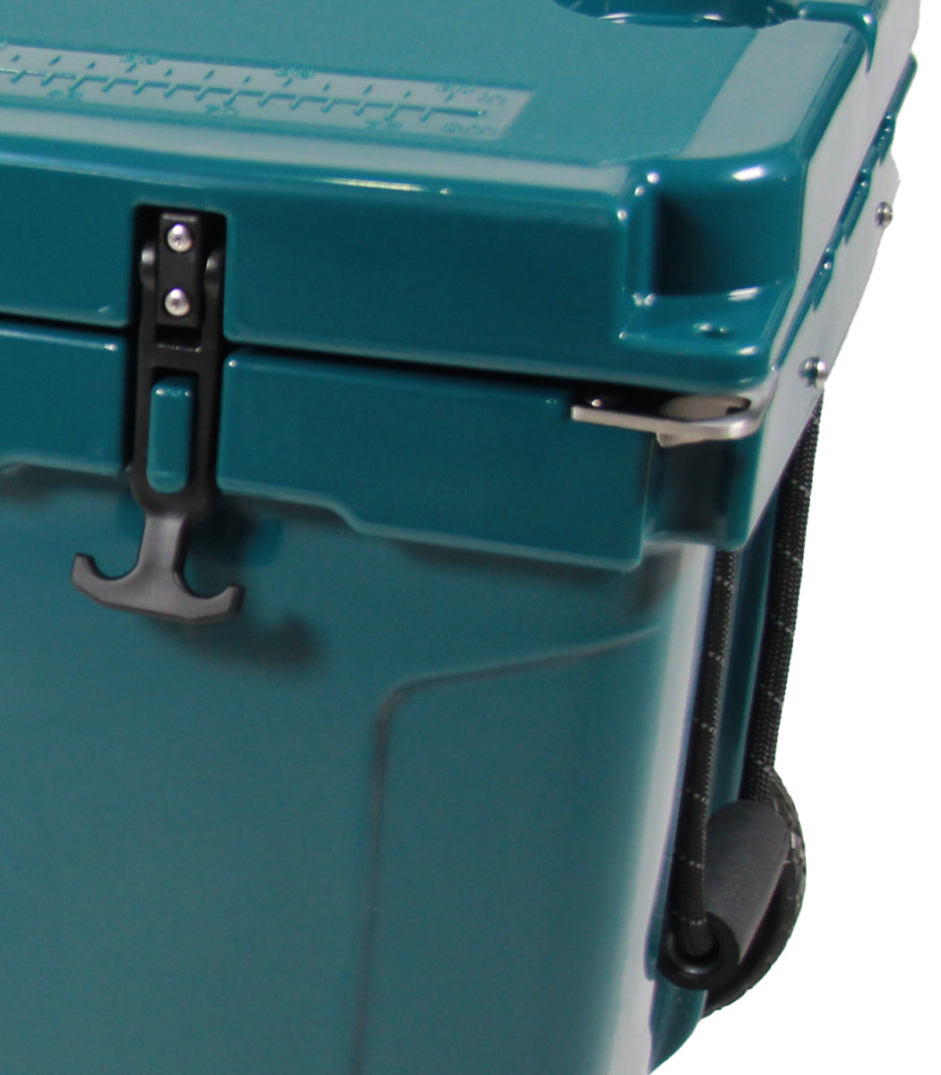 106QT HD Wheeled outdoor cooler