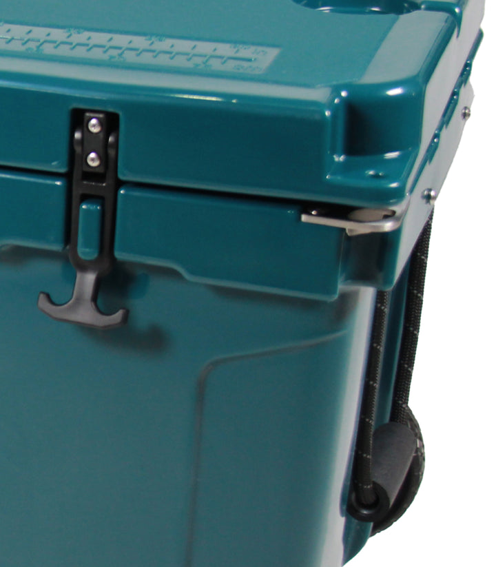 106QT HD Wheeled outdoor cooler