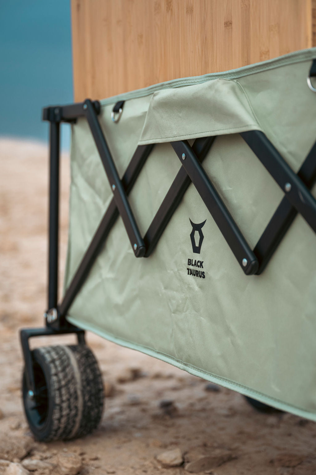 Premium Folding Wagon